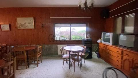 EDIFICIO CON GRAN POTENCIAL EN SAN VICENTE DO GROVE